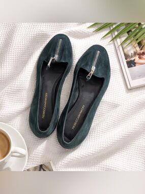 🛍️ Rebecca Minkoff Green Leather front zip slip on Flat shoes size 8